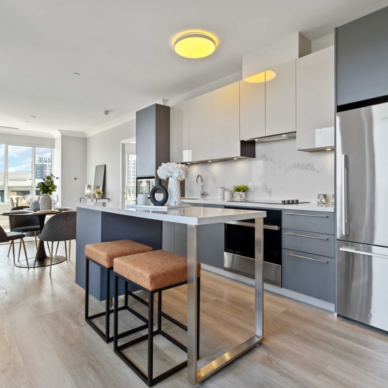 مارکهام، قلب شهر | ۲ خواب یک اتاق مجزا | Riverview Condos - سان‌وی هاوس