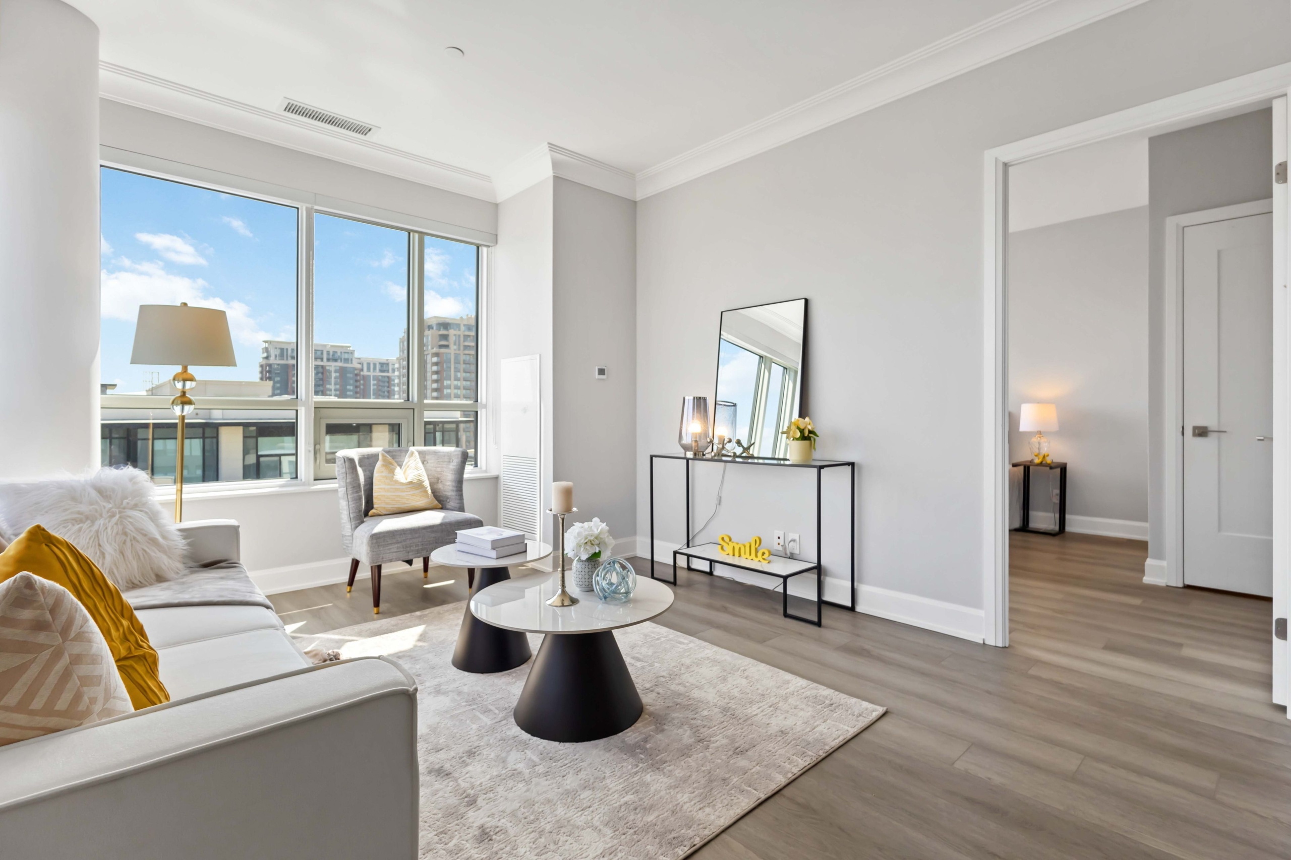 مارکهام، قلب شهر | ۲ خواب یک اتاق مجزا | Riverview Condos - سان‌وی هاوس