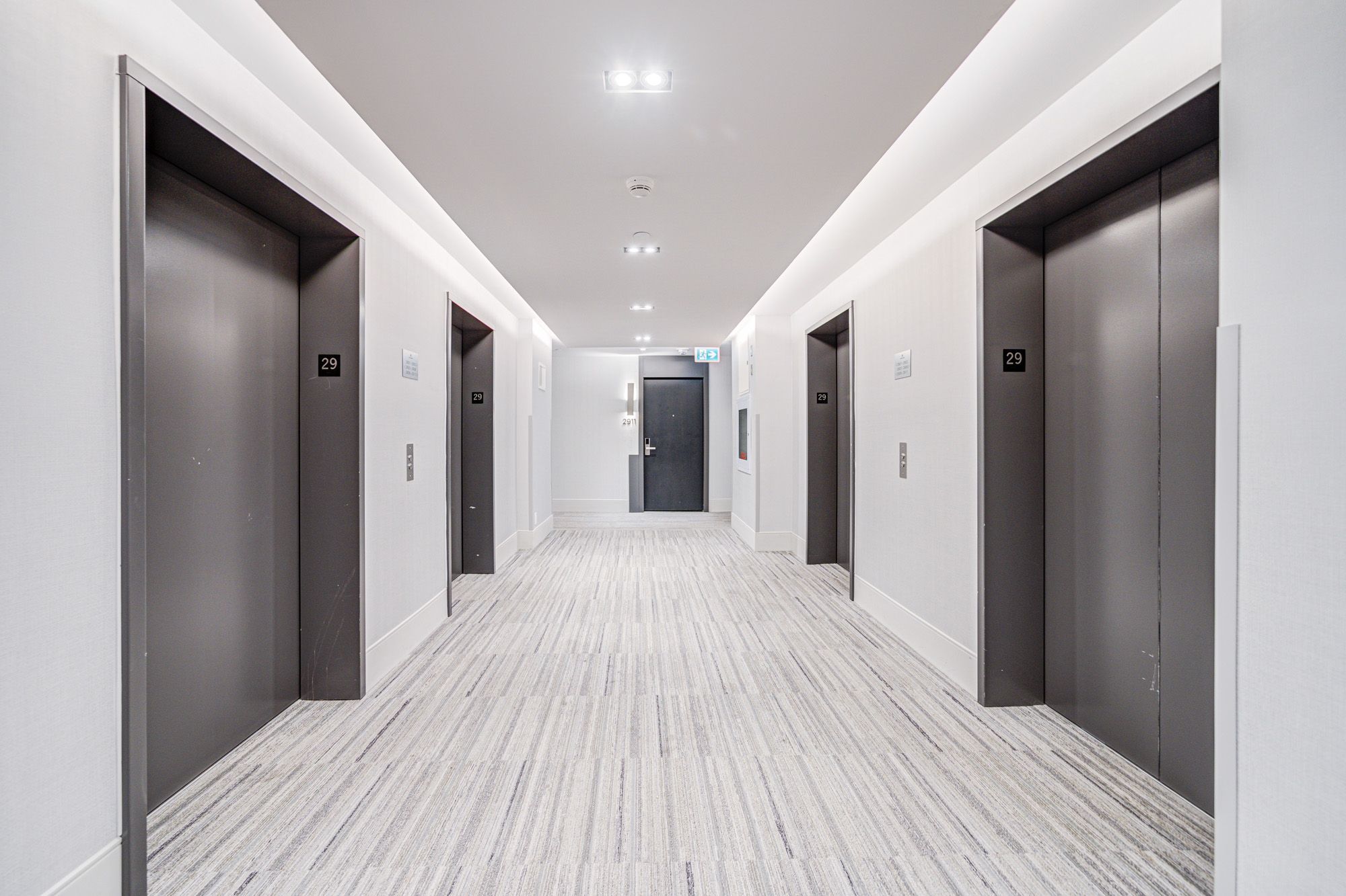 مارکهام، Uptown | یک اتاق مجزا و 2 خواب | Riverview Condos - سان‌وی هاوس